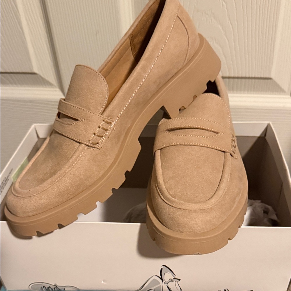 a new day Men's Suede Loafers in Tan - Picture 2 of 3